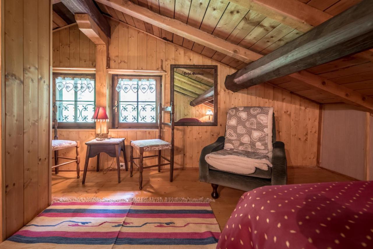Chalet Silenthia Villa Lenzumo di Concei Bagian luar foto