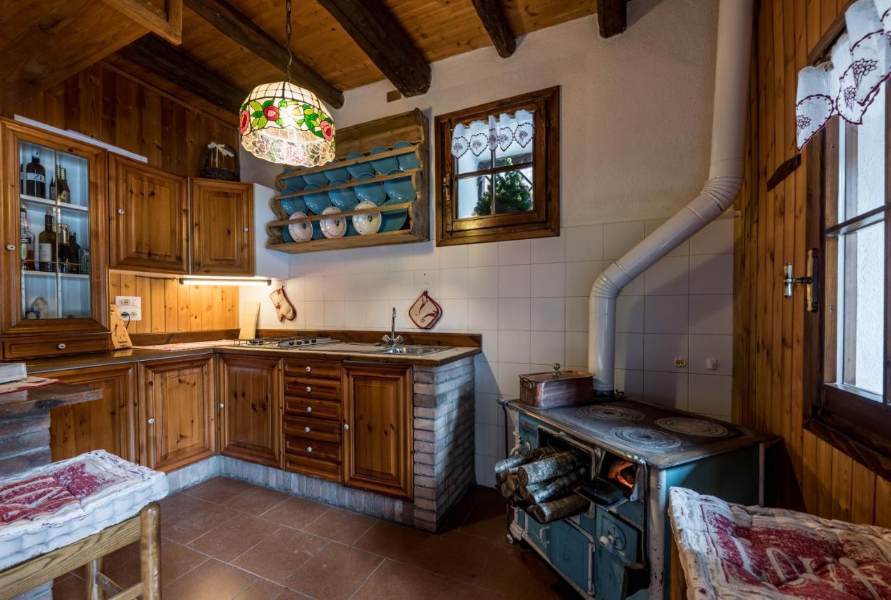 Chalet Silenthia Villa Lenzumo di Concei Bagian luar foto